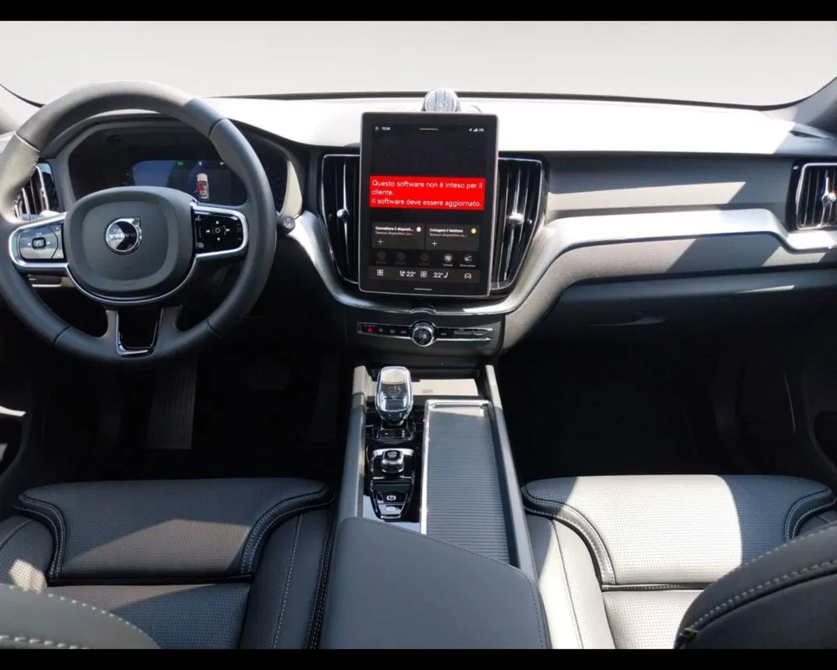 Volvo XC60 nuova a Bologna (10)