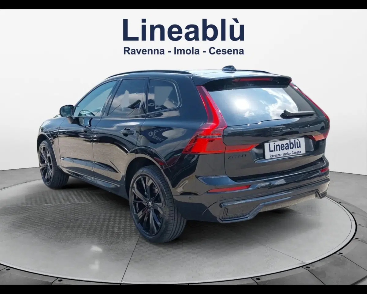 Volvo XC60 nuova a Bologna (3)