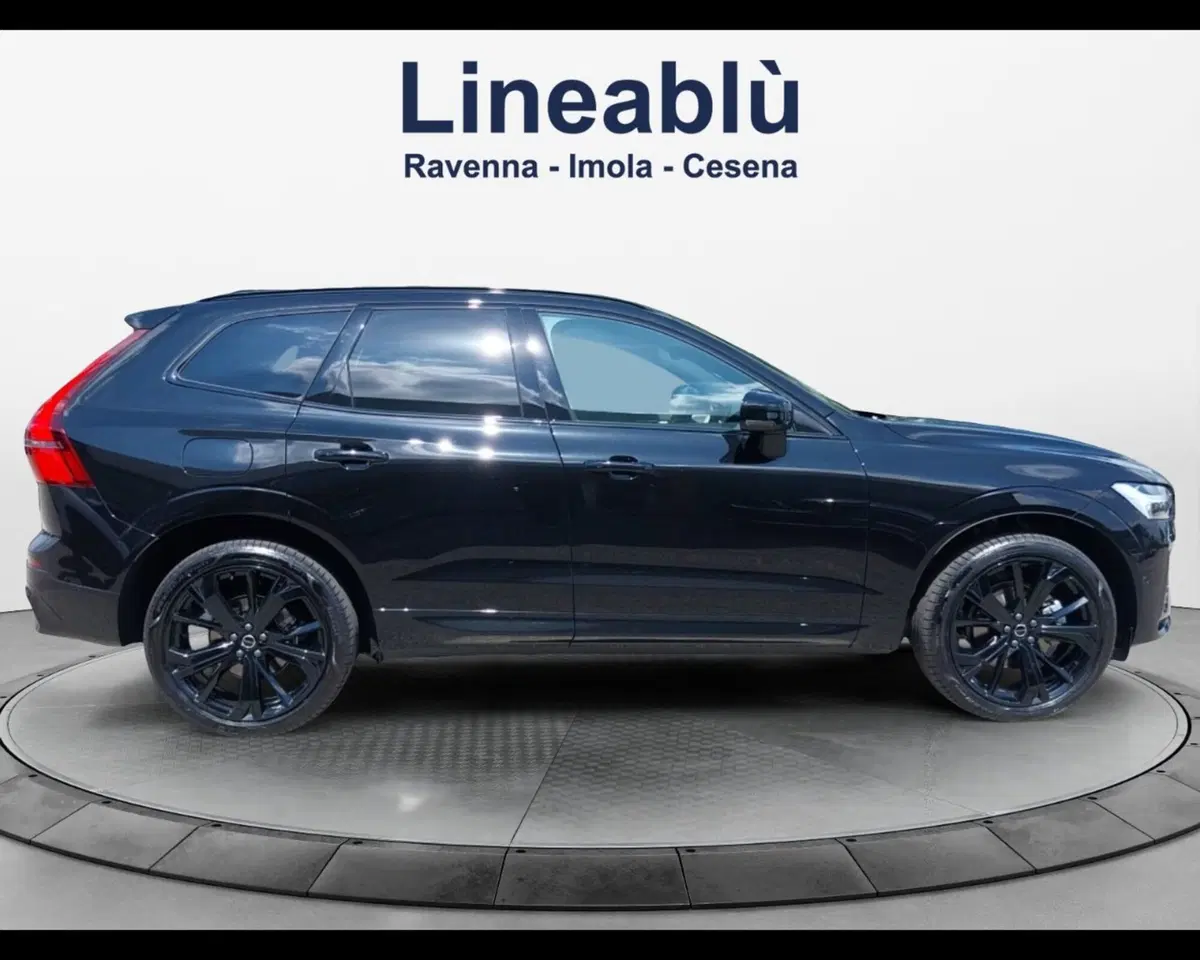 Volvo XC60 nuova a Bologna (6)