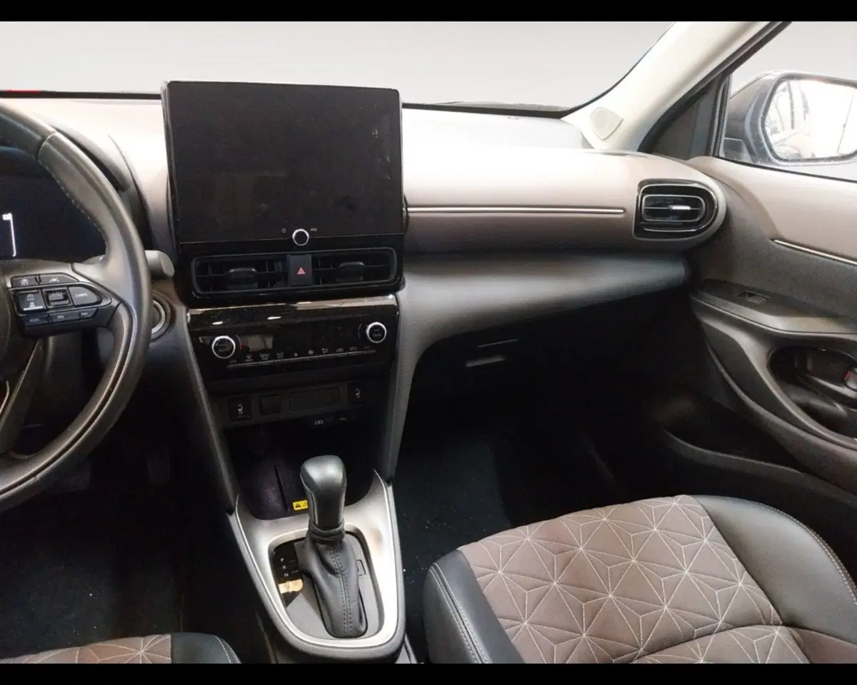 Toyota Yaris Cross usata a Forlì-Cesena (11)