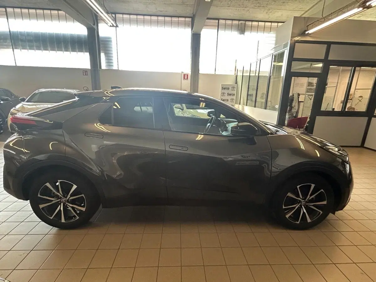 Toyota Toyota C-HR usata a Bergamo (17)