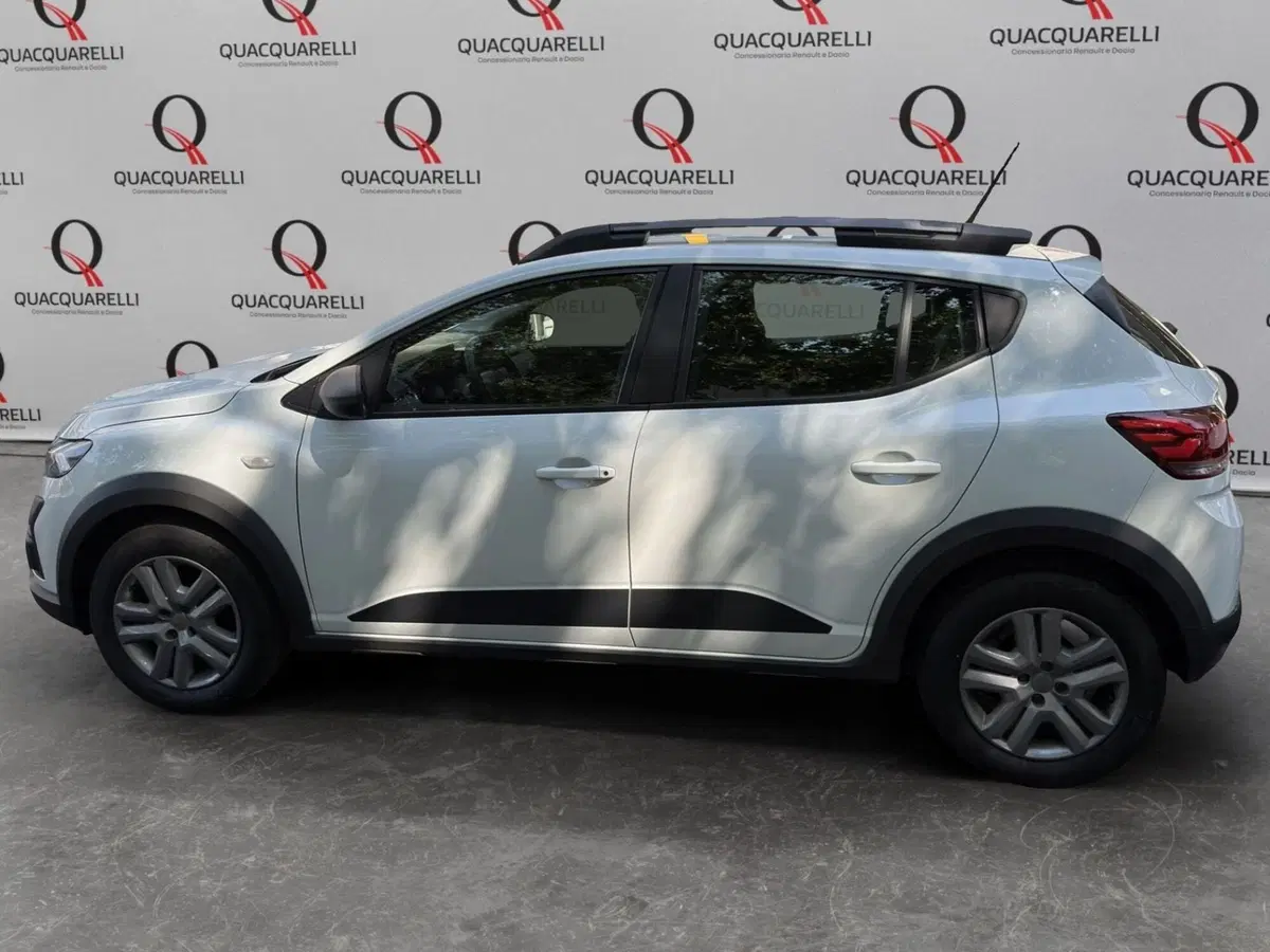 Dacia Sandero usata a Milano (7)