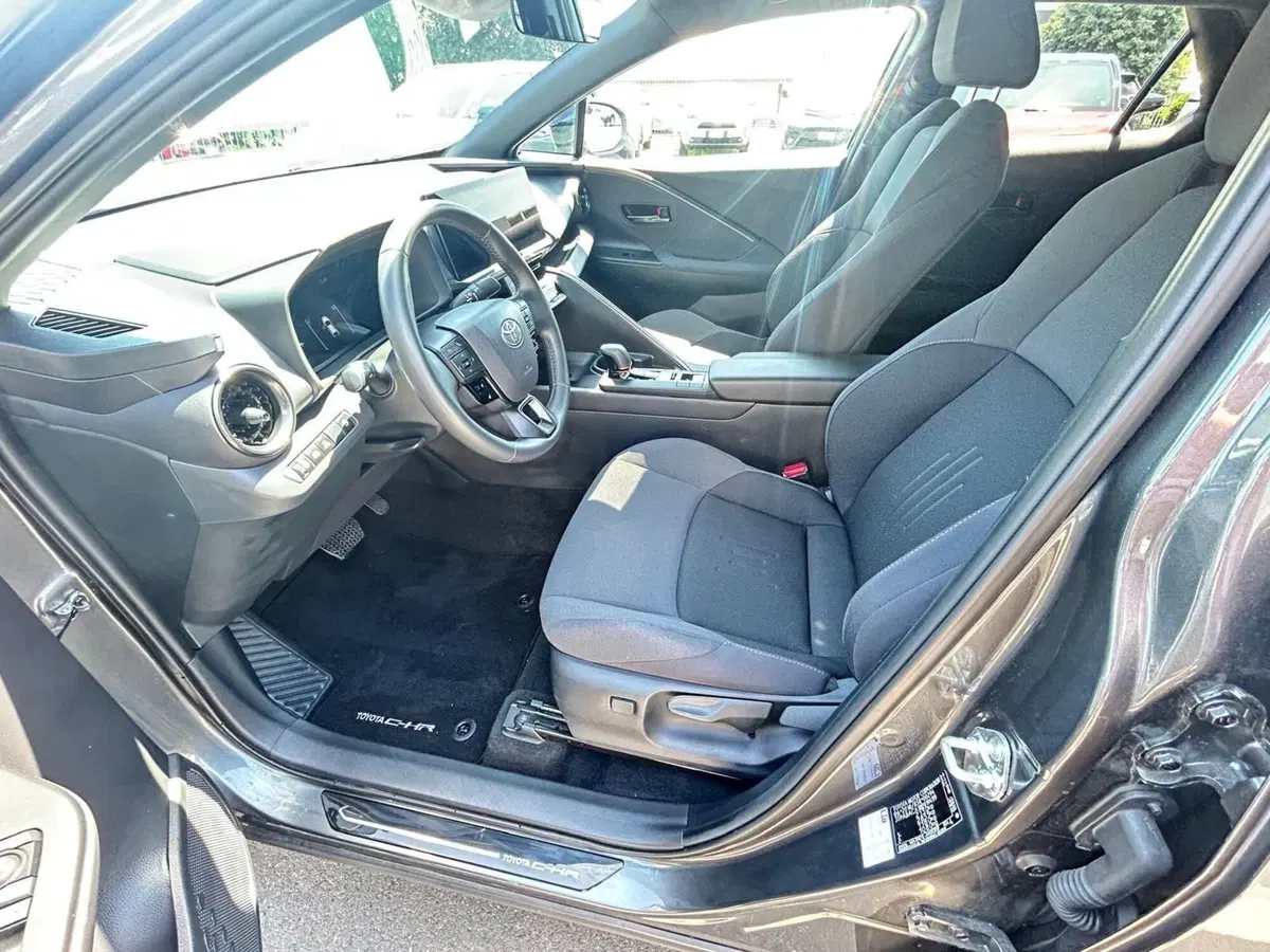 Toyota Toyota C-HR usata a Bergamo (6)