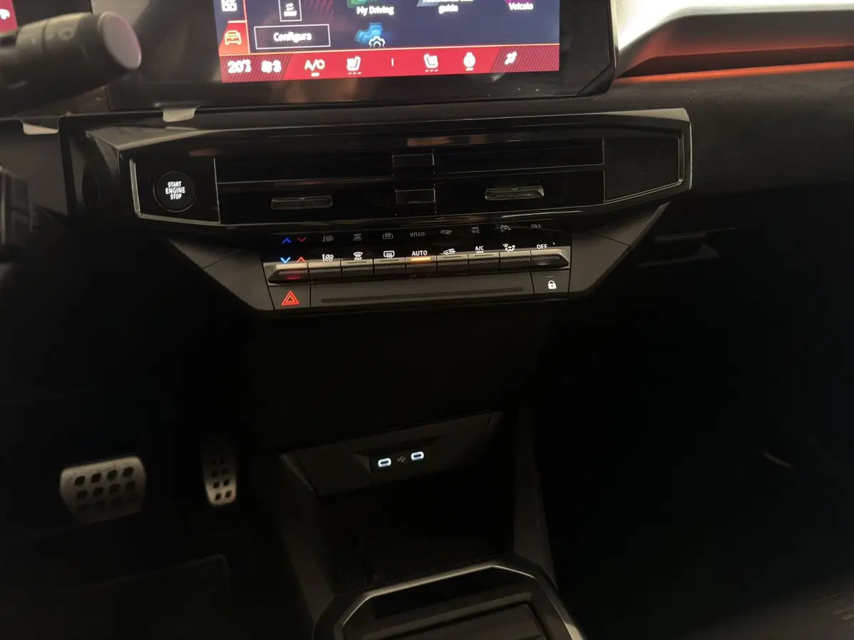 Renault Clio usata a Milano (17)