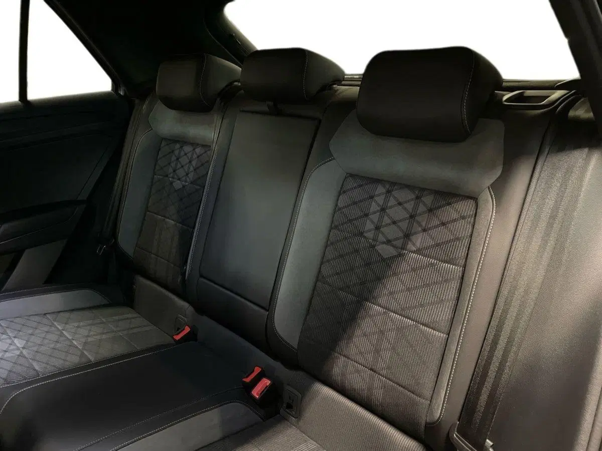 Volkswagen T-Roc usata a Prato (12)