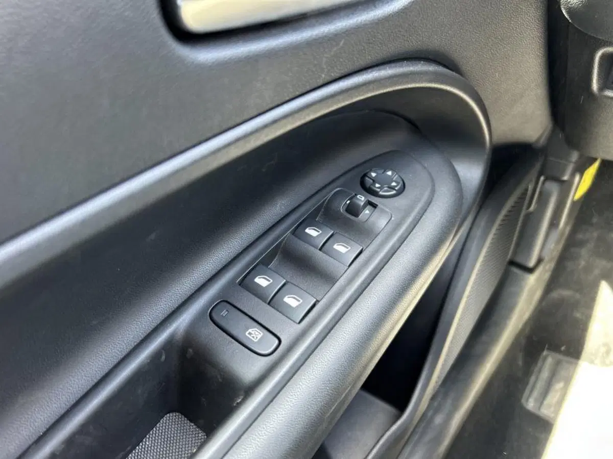 Jeep Avenger usata a Cuneo (16)