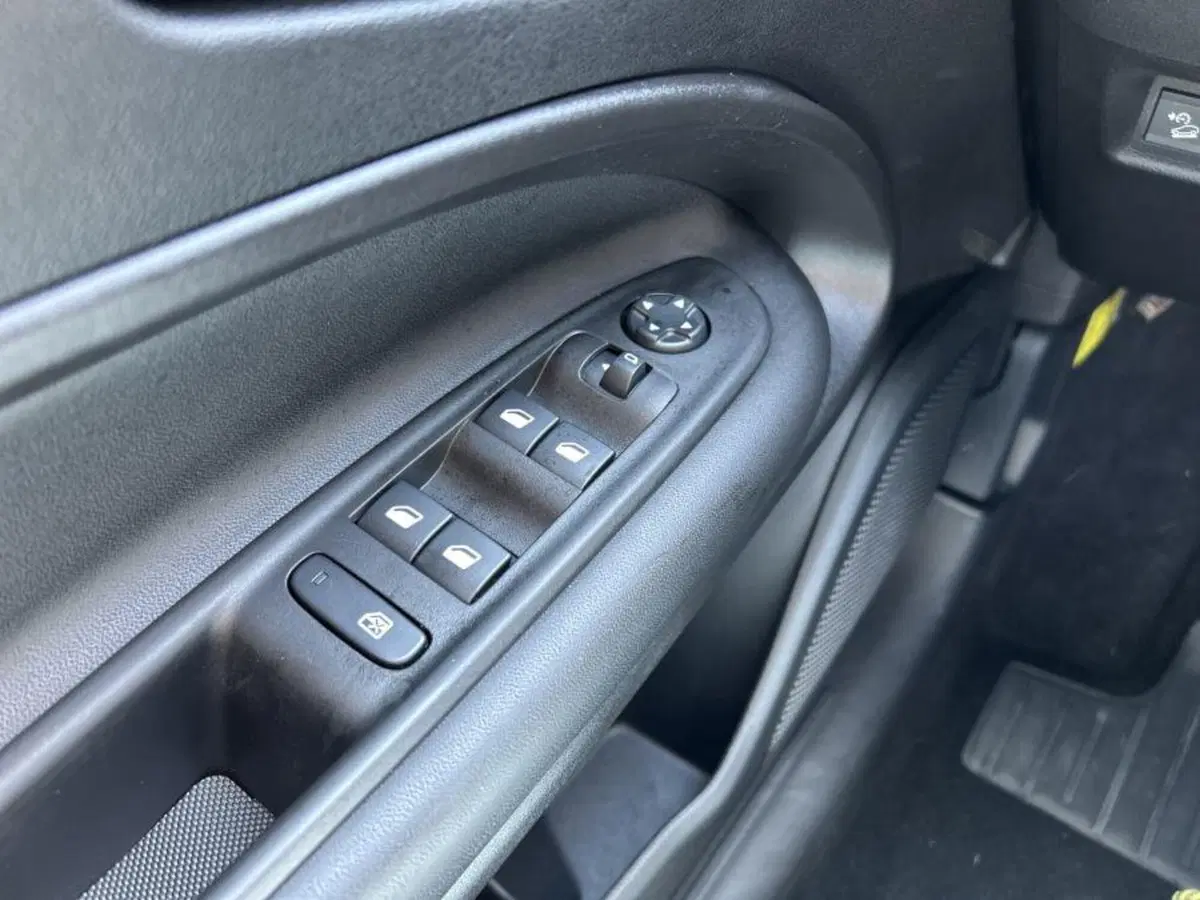 Jeep Avenger usata a Cuneo (20)