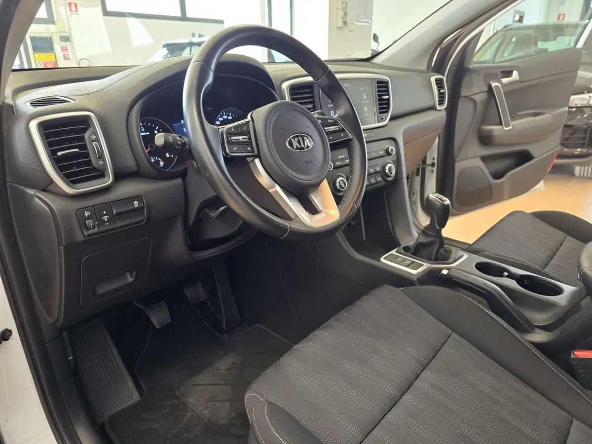 Kia Sportage usata a Rimini (9)
