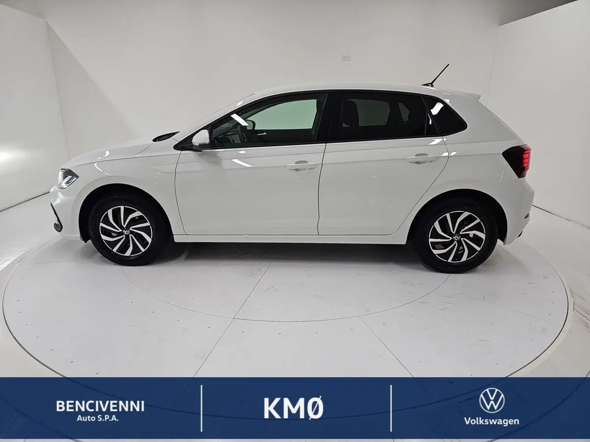 Volkswagen Polo nuova a Catanzaro (10)
