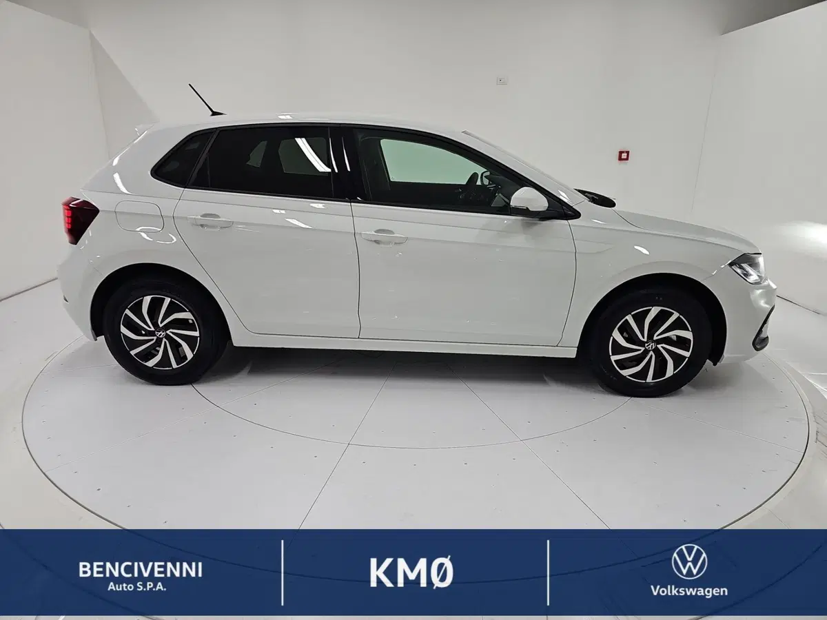 Volkswagen Polo nuova a Catanzaro (5)