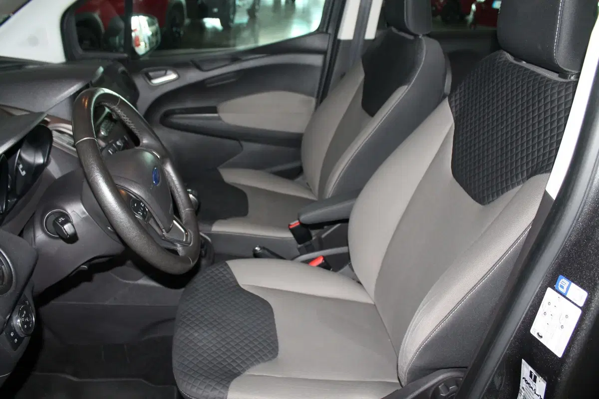 Ford Tourneo Courier usata a Cuneo (11)