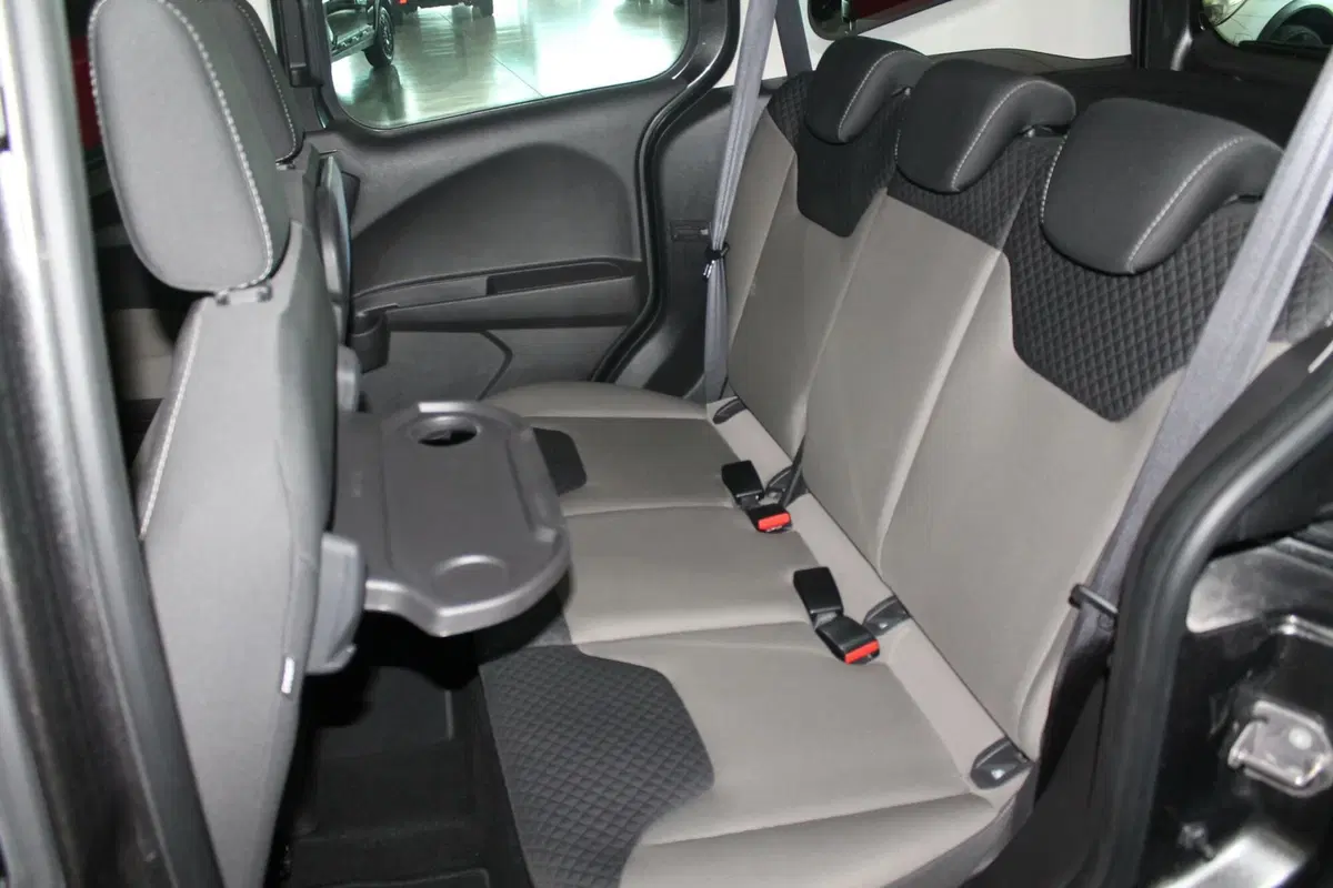 Ford Tourneo Courier usata a Cuneo (8)