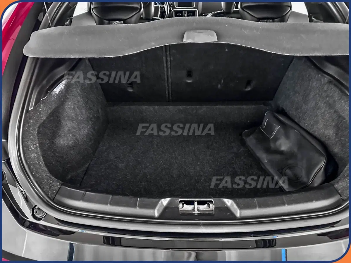 Volvo V40 usata a Milano (12)