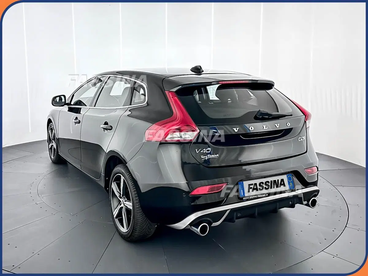 Volvo V40 usata a Milano (4)