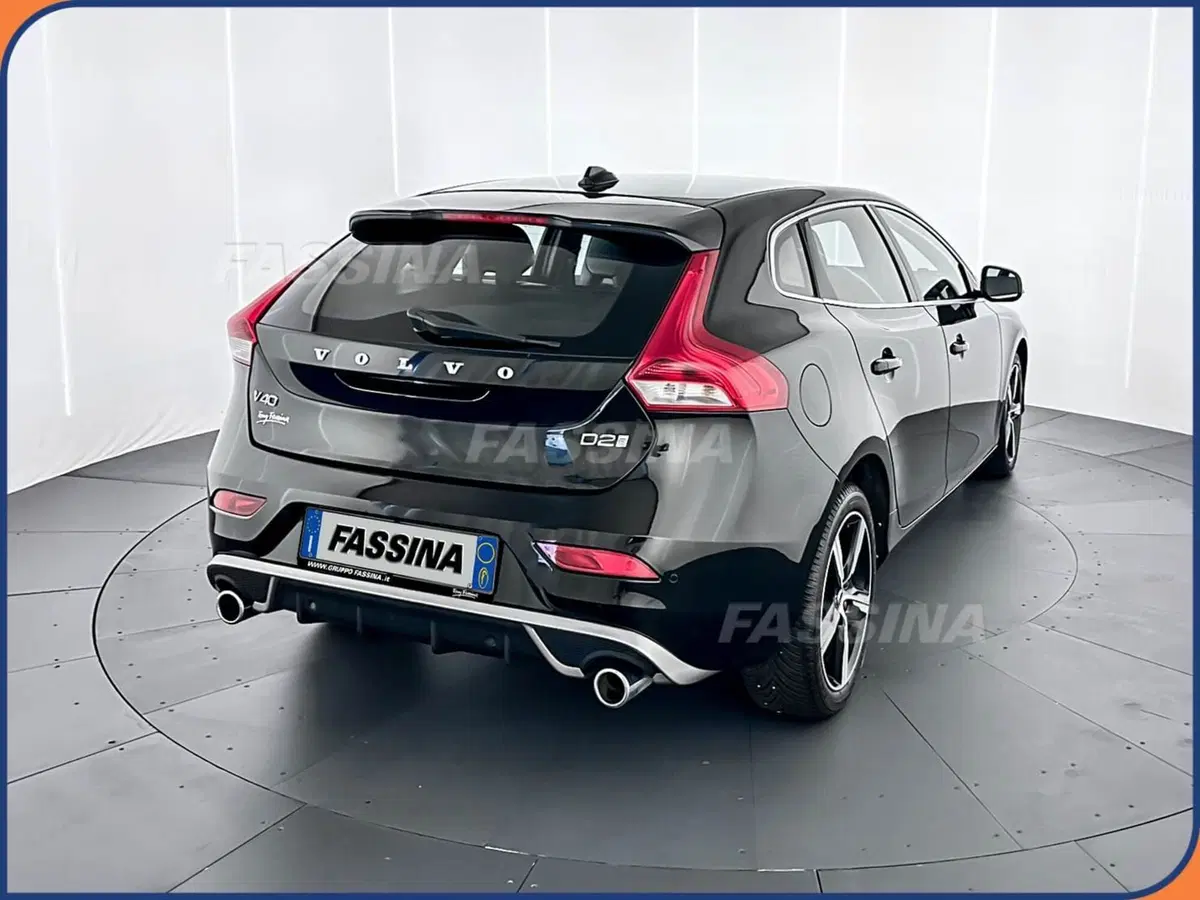 Volvo V40 usata a Milano (6)