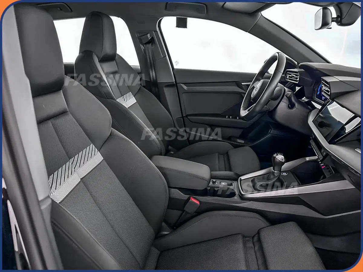 Audi A3 Sportback usata a Milano (14)