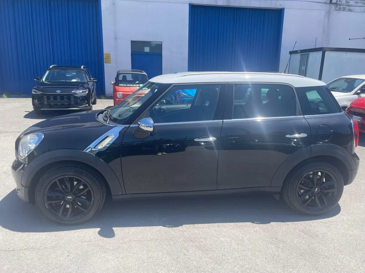 MINI Mini Countryman usata a Lucca (2)