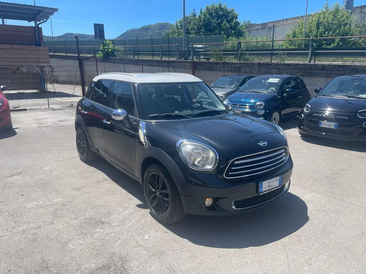 MINI Mini Countryman usata a Lucca (6)