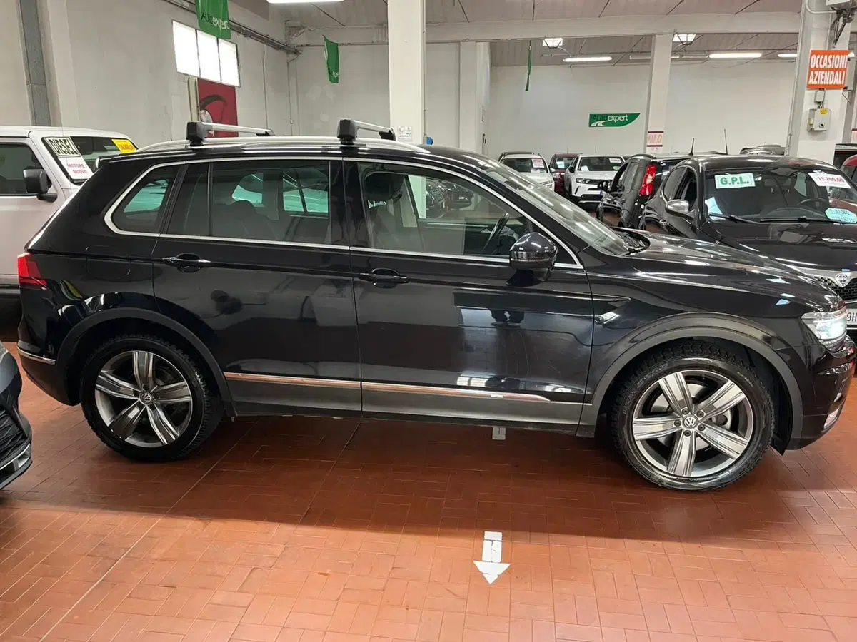 Volkswagen Tiguan usata a Lucca (4)