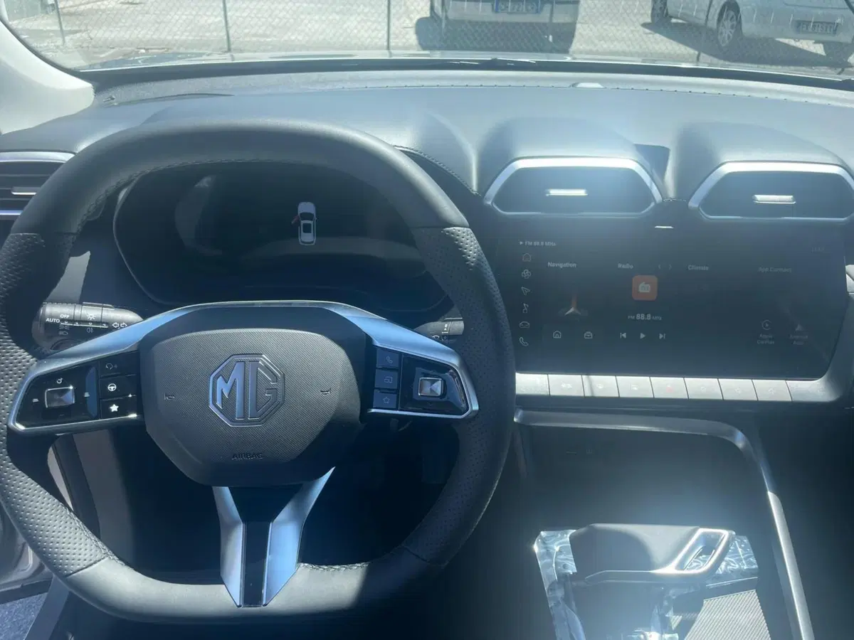 Mg ZS nuova a Lucca (9)