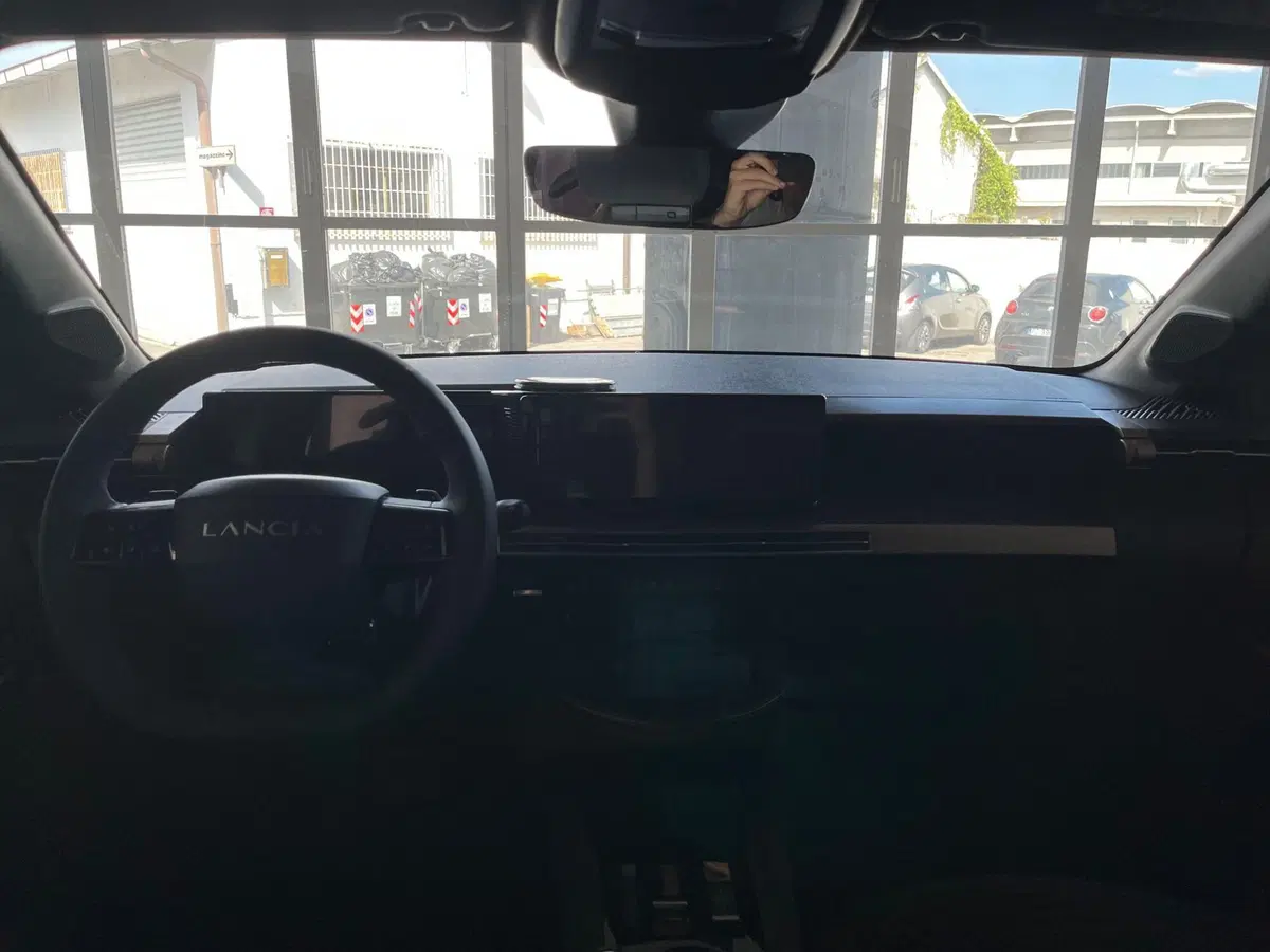 Lancia Ypsilon nuova a Lucca (10)