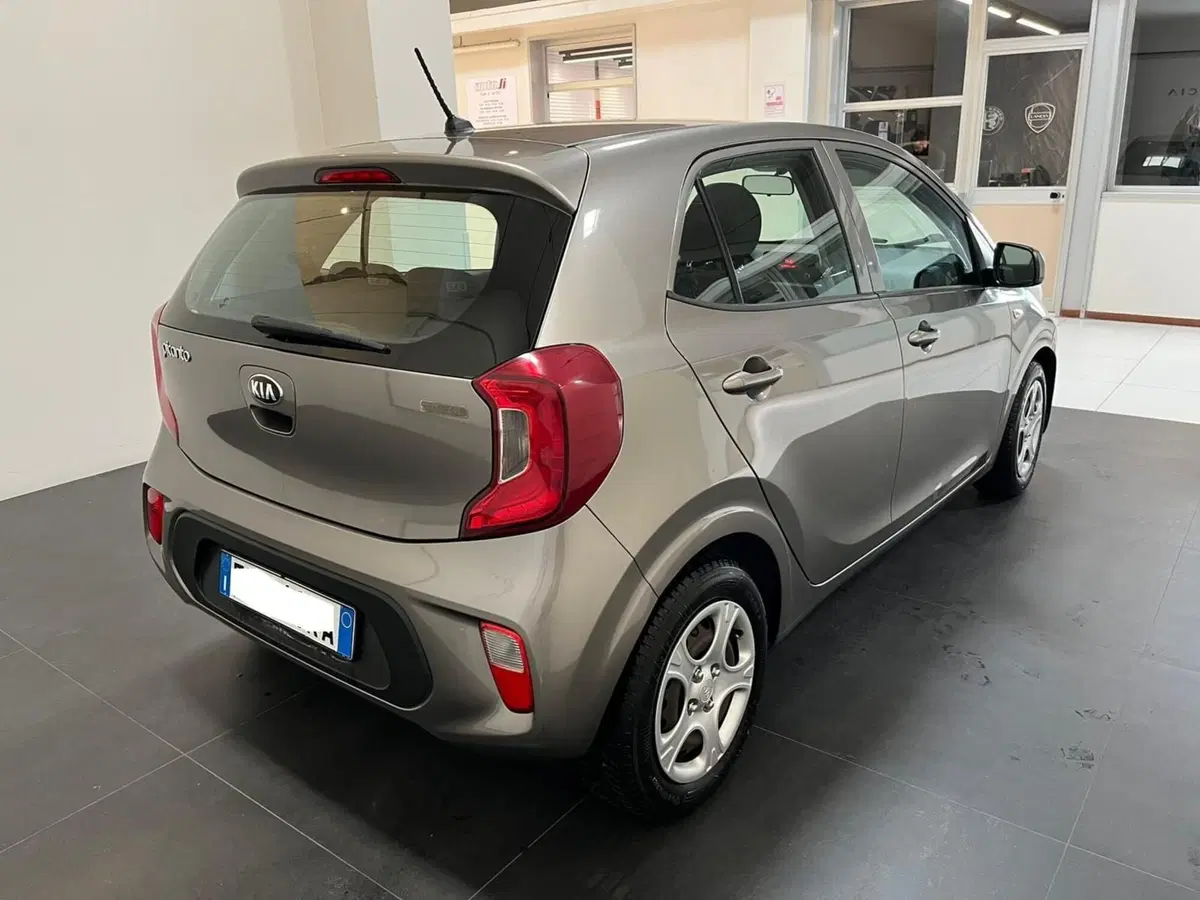 Kia Picanto usata a Lucca (5)