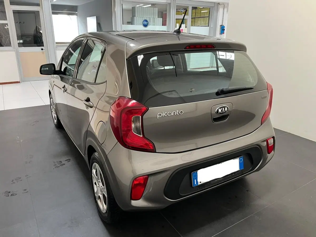 Kia Picanto usata a Lucca (7)