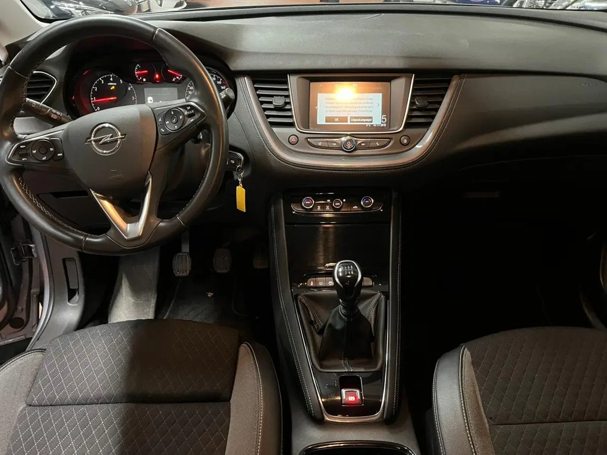 Opel Grandland usata a Lucca (12)