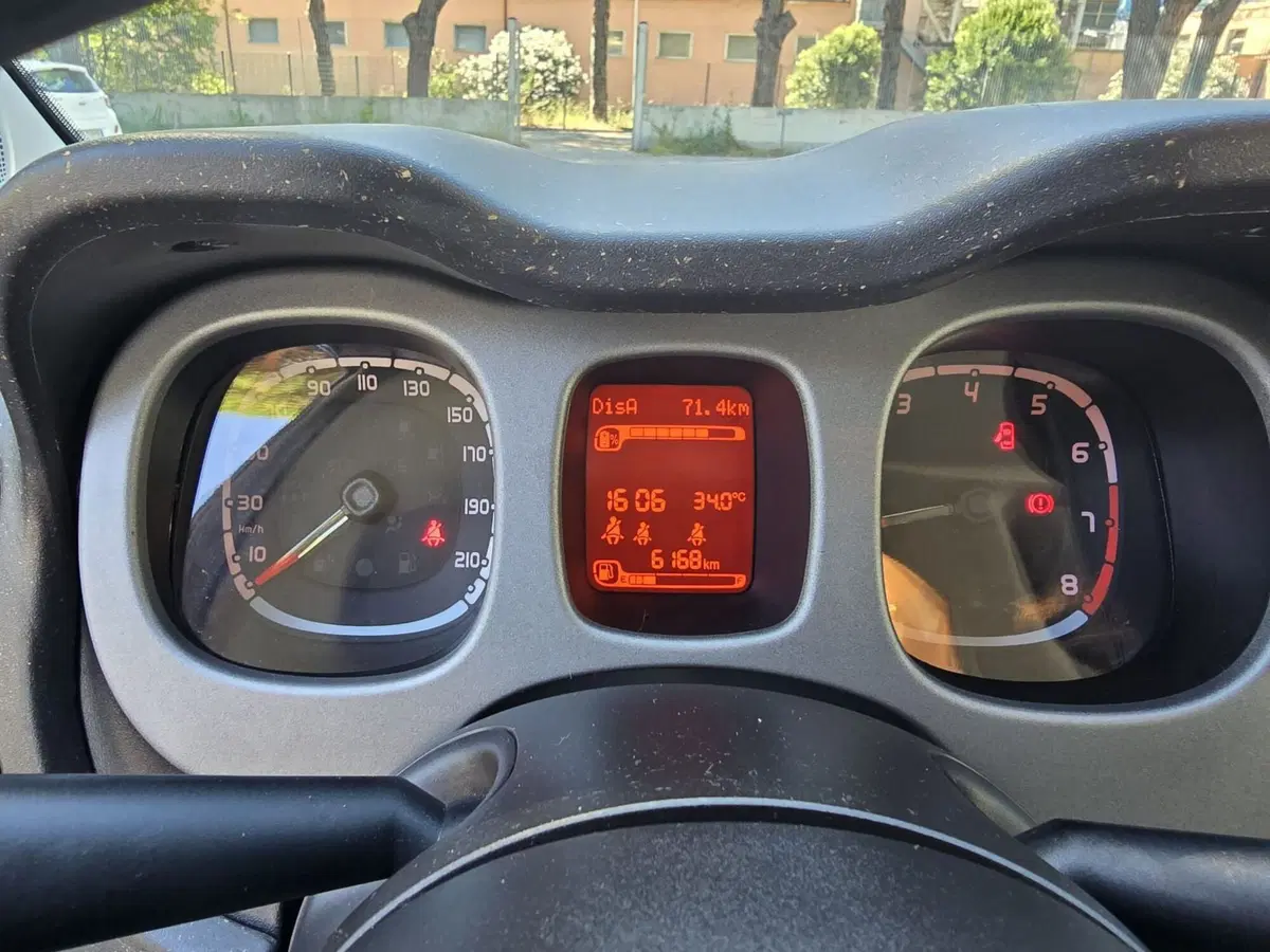Fiat Panda Cross usata a Massa-Carrara (9)