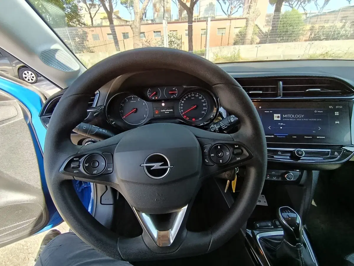 Opel Corsa usata a Massa-Carrara (11)