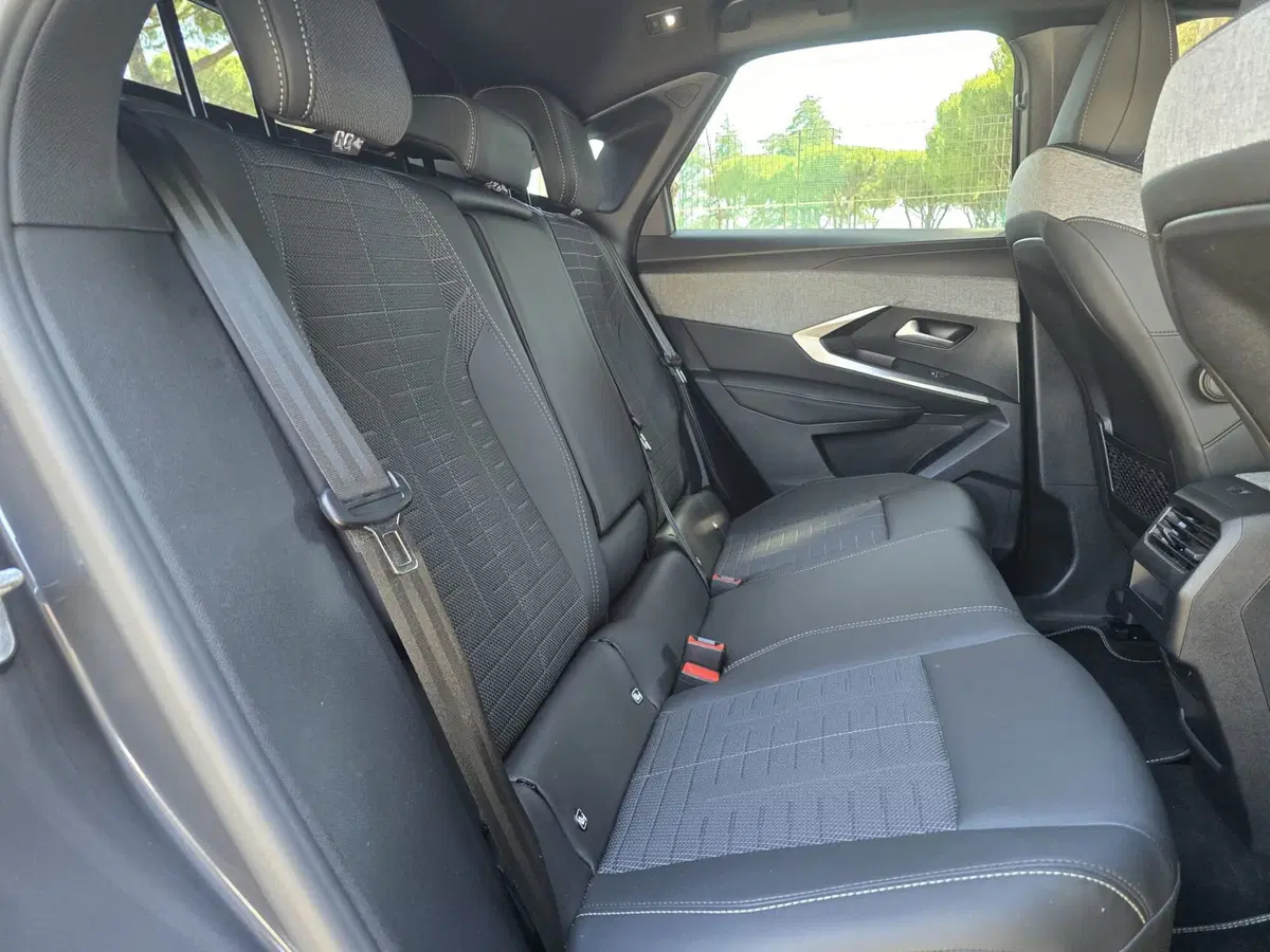 Peugeot 3008 usata a Massa-Carrara (12)