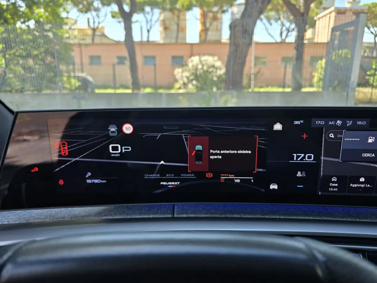 Peugeot 3008 usata a Massa-Carrara (9)