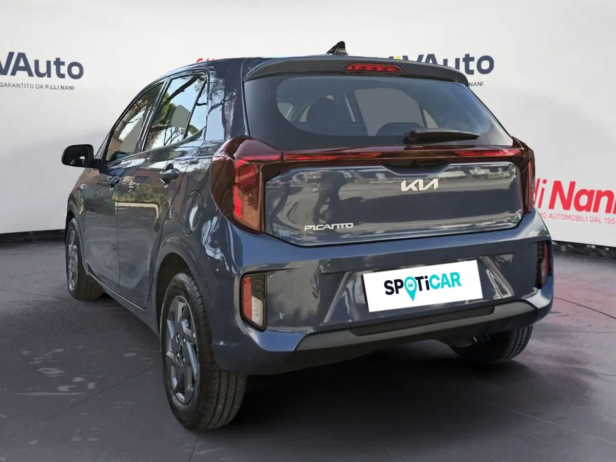 Kia Picanto usata a Massa-Carrara (20)