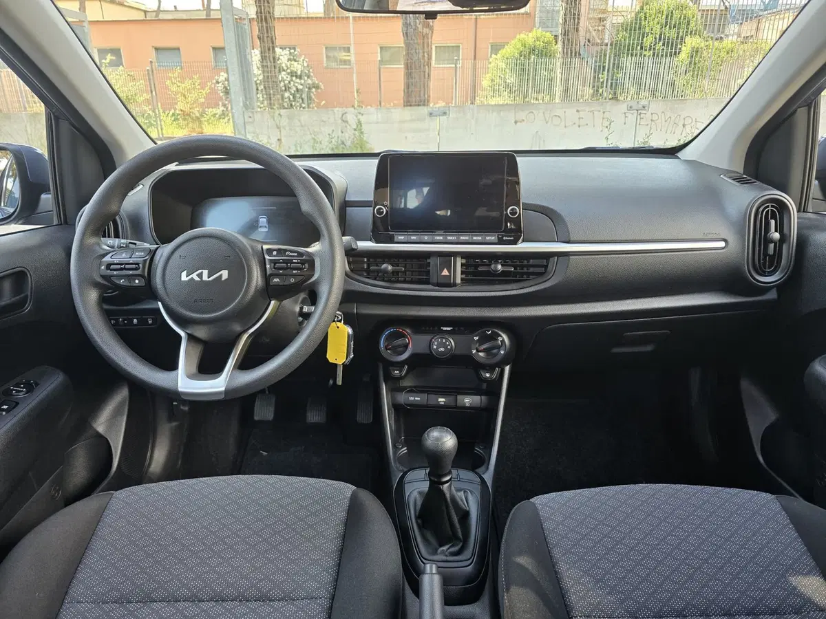 Kia Picanto usata a Massa-Carrara (6)