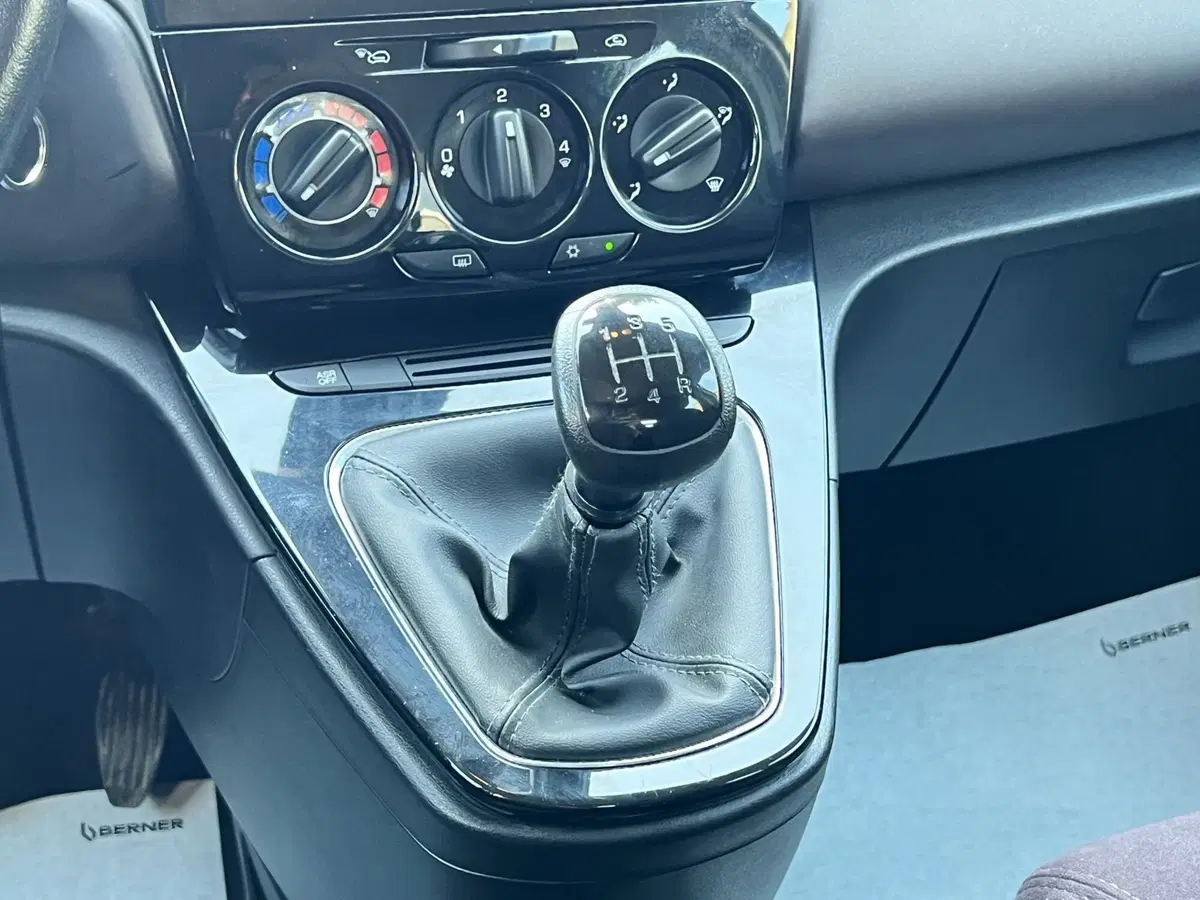 Lancia Ypsilon usata a Chieti (14)