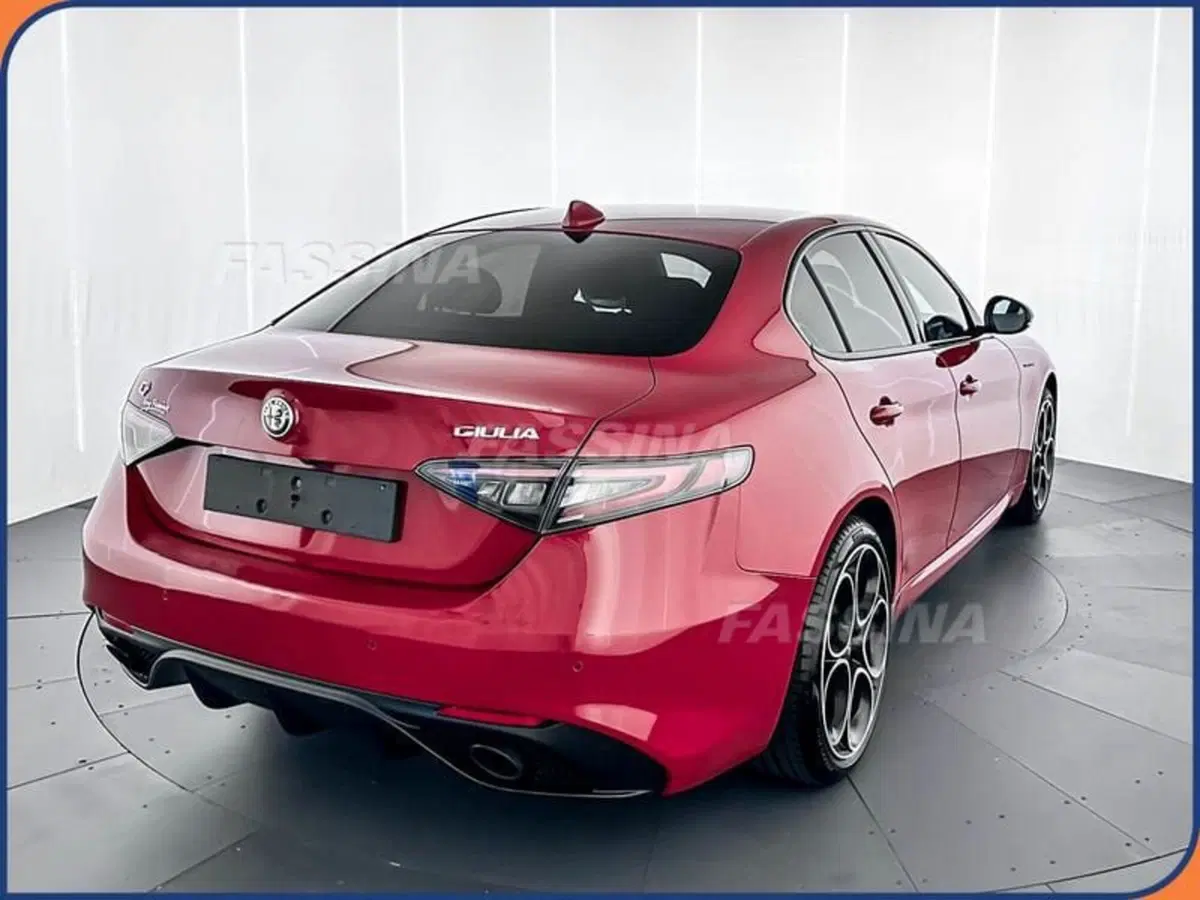 Alfa Romeo Giulia usata a Milano (6)