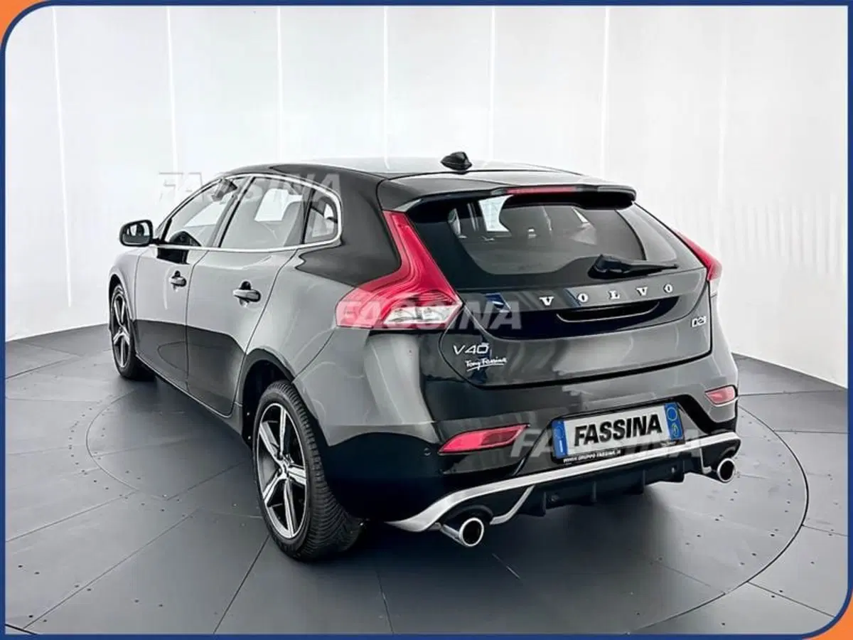Volvo V40 usata a Milano (4)