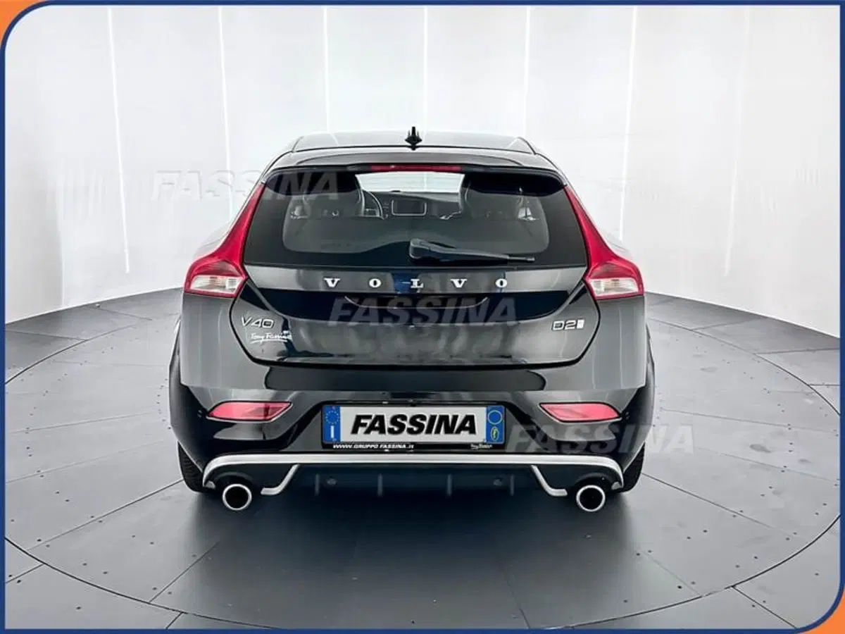 Volvo V40 usata a Milano (5)