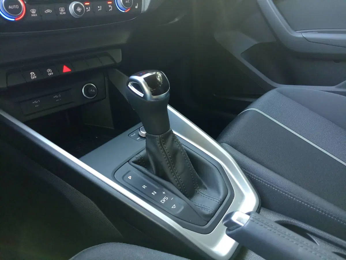 Audi A1 Sportback usata a Bari (11)
