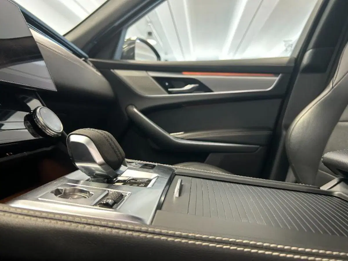 Jaguar F-Pace usata a Venezia (19)