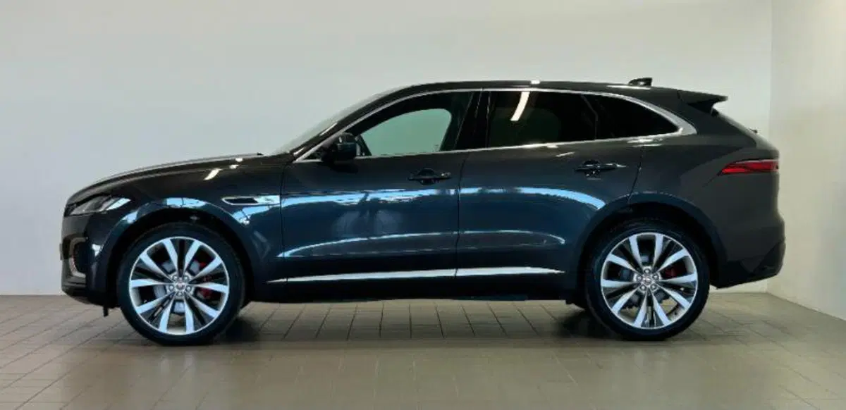 Jaguar F-Pace usata a Venezia (2)