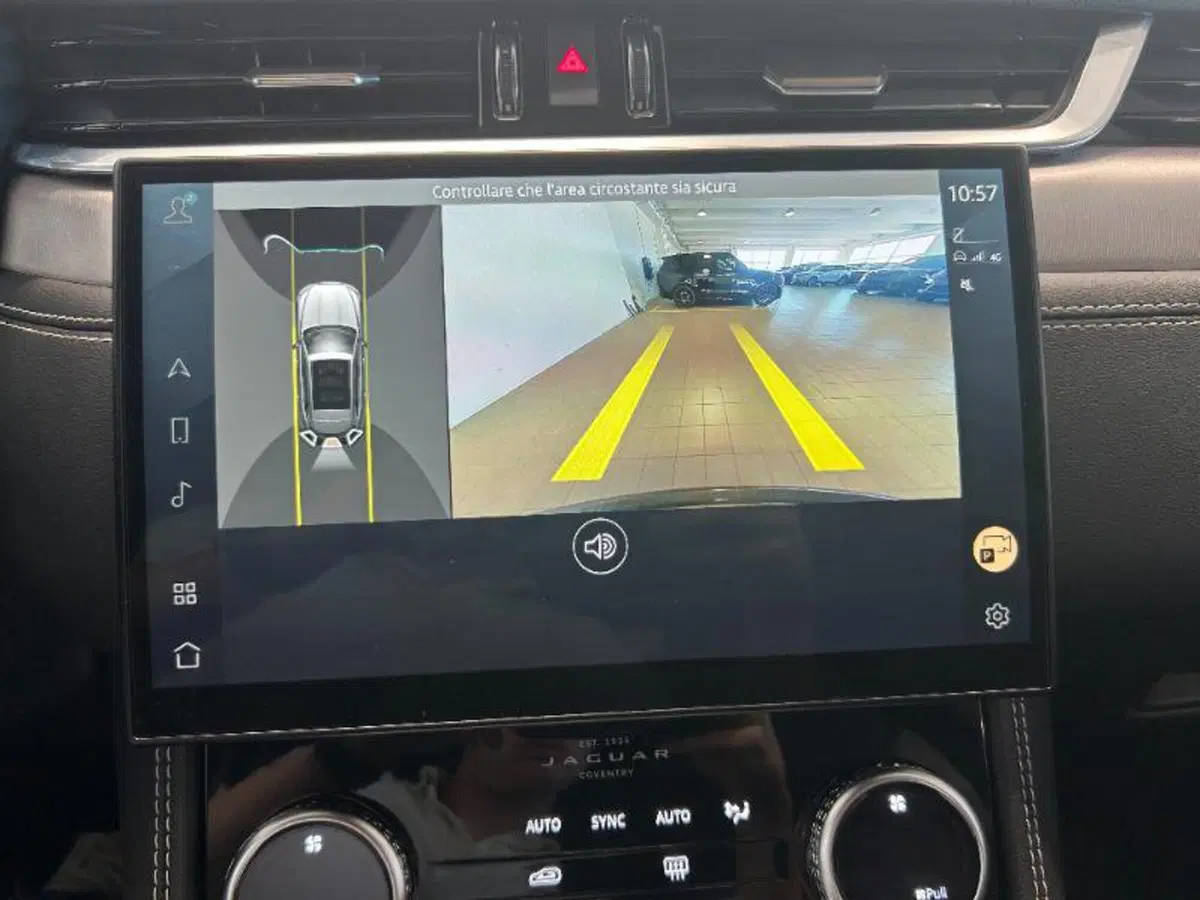Jaguar F-Pace usata a Venezia (20)