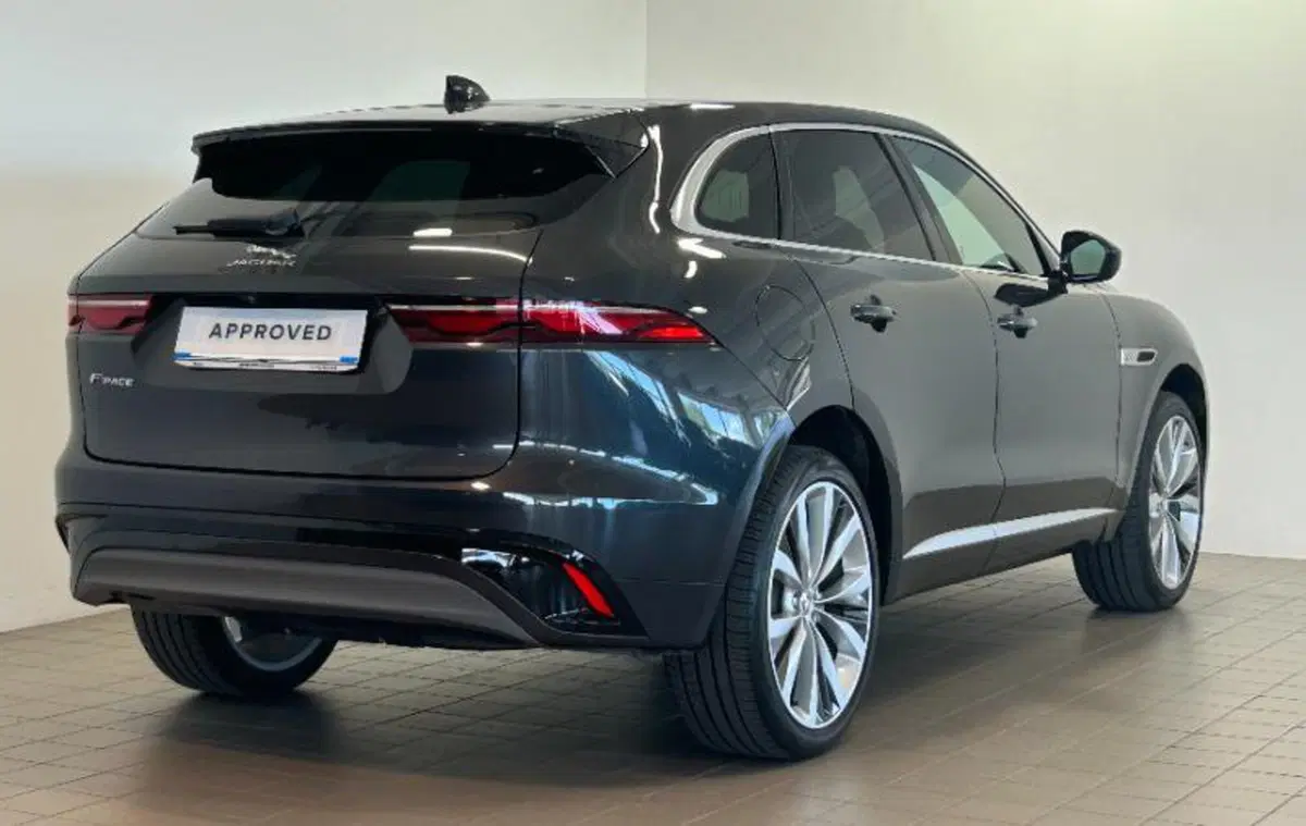 Jaguar F-Pace usata a Venezia (4)