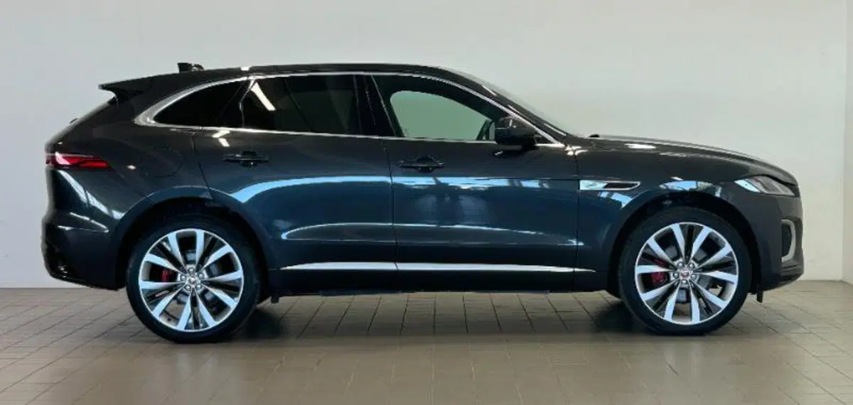 Jaguar F-Pace usata a Venezia (6)