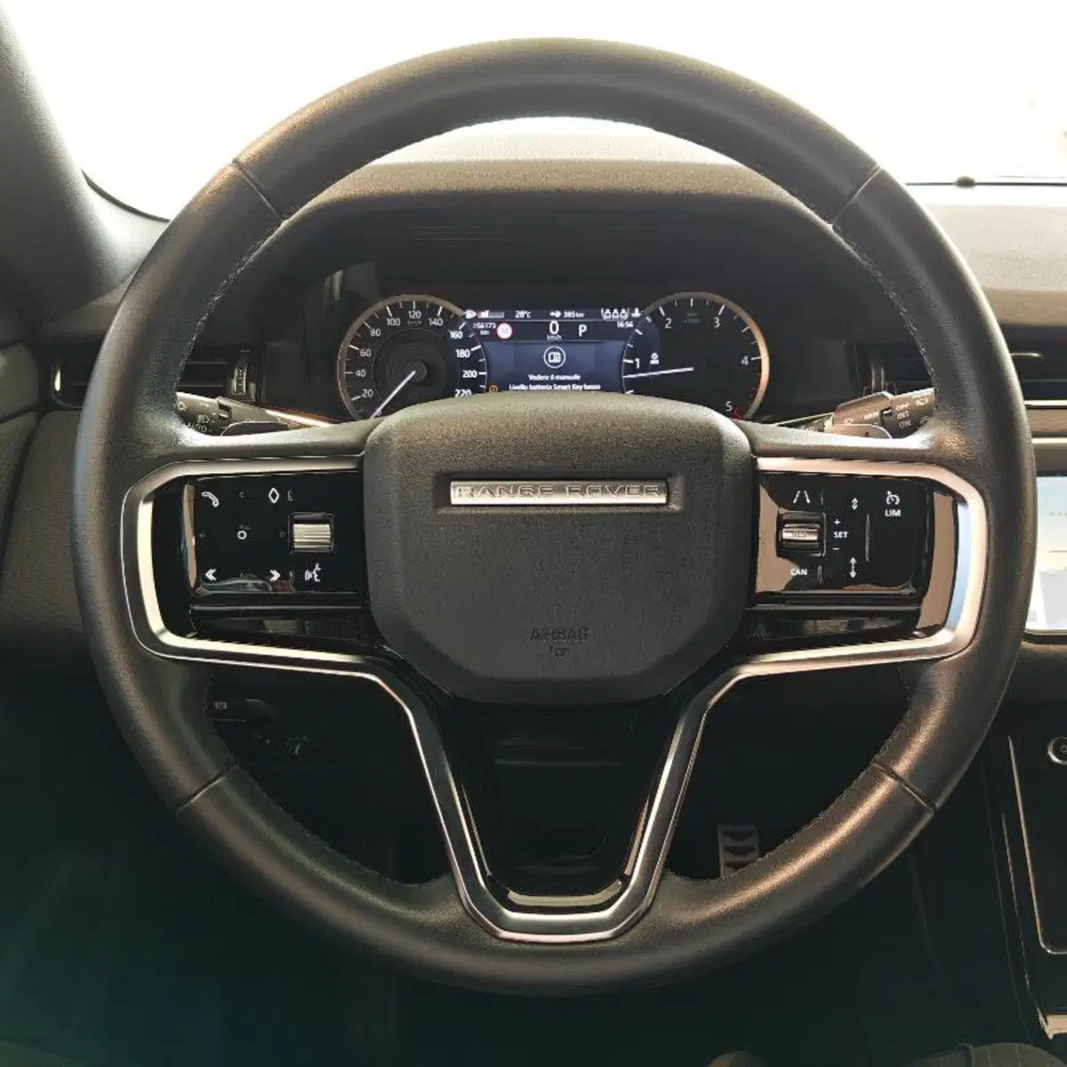 Land Rover Range Rover Evoque usata a Venezia (13)