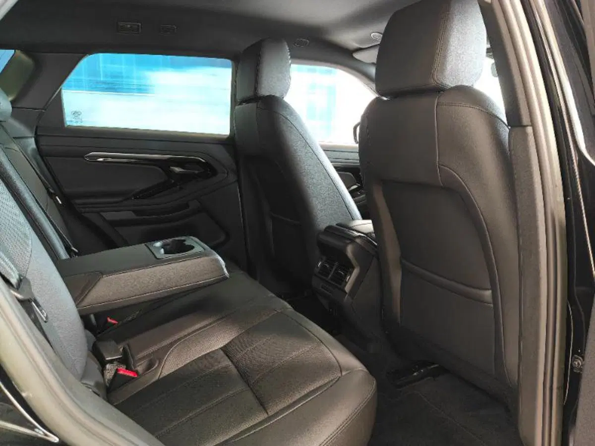 Land Rover Range Rover Evoque usata a Venezia (5)