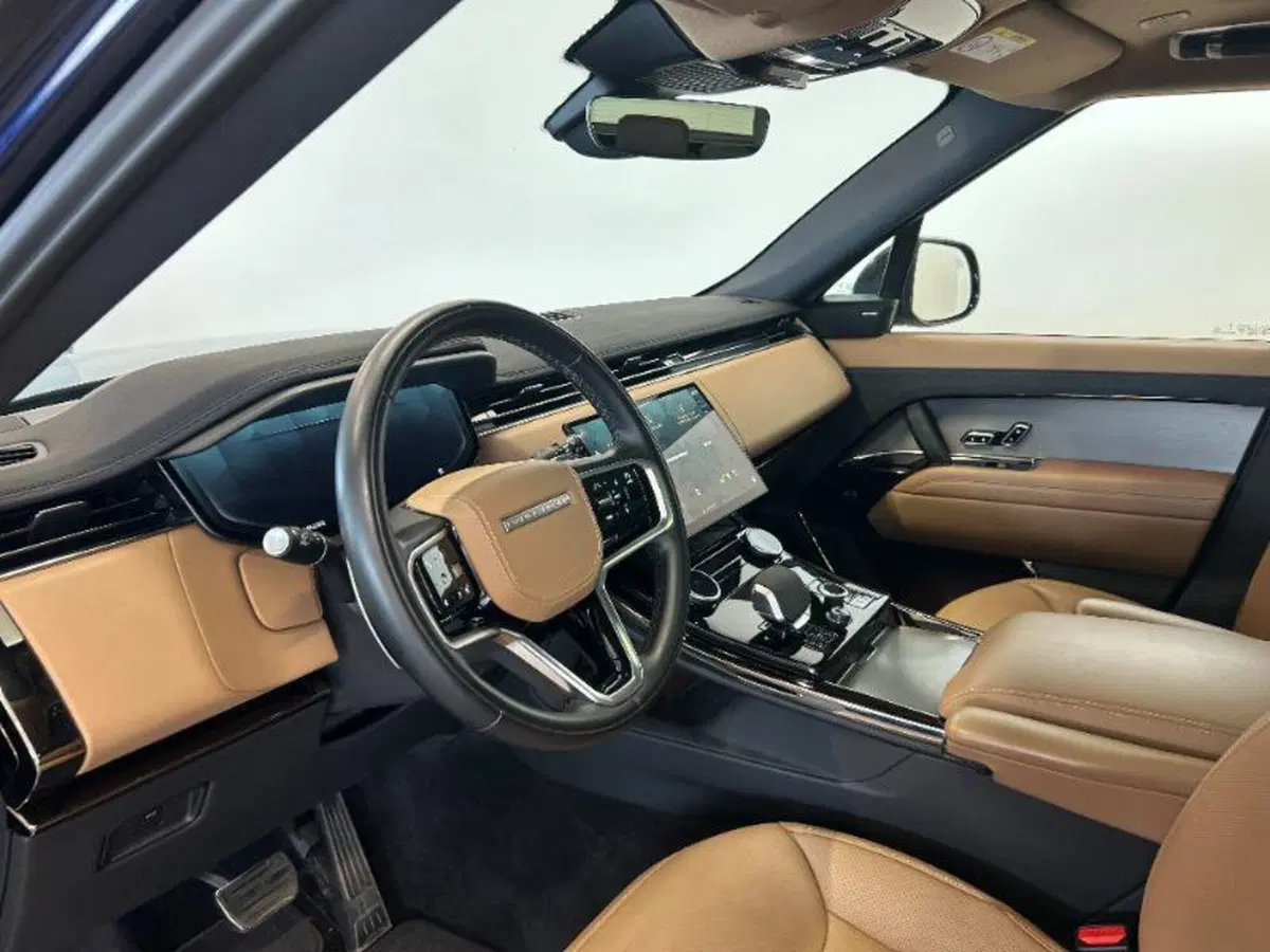 Land Rover Range Rover Sport usata a Venezia (13)