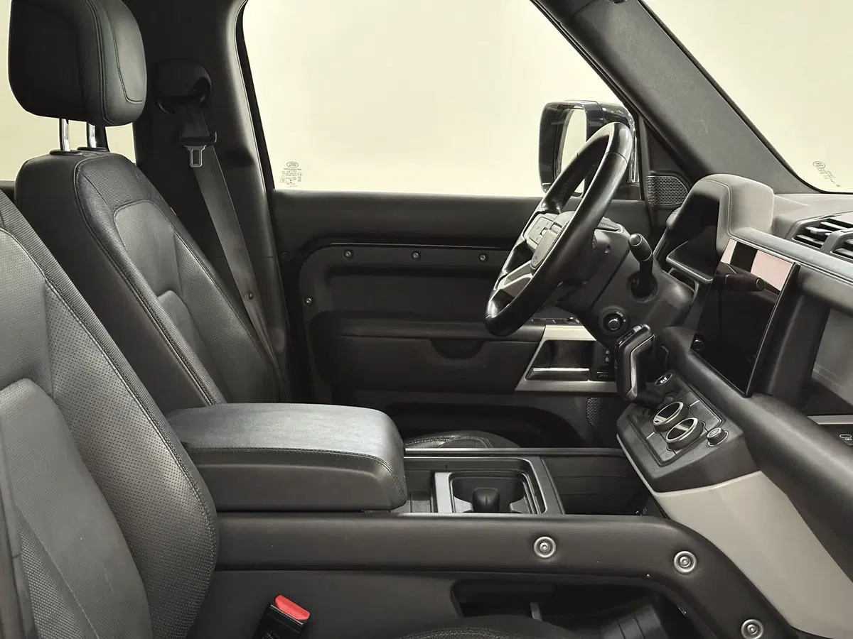 Land Rover Defender usata a Lodi (3)