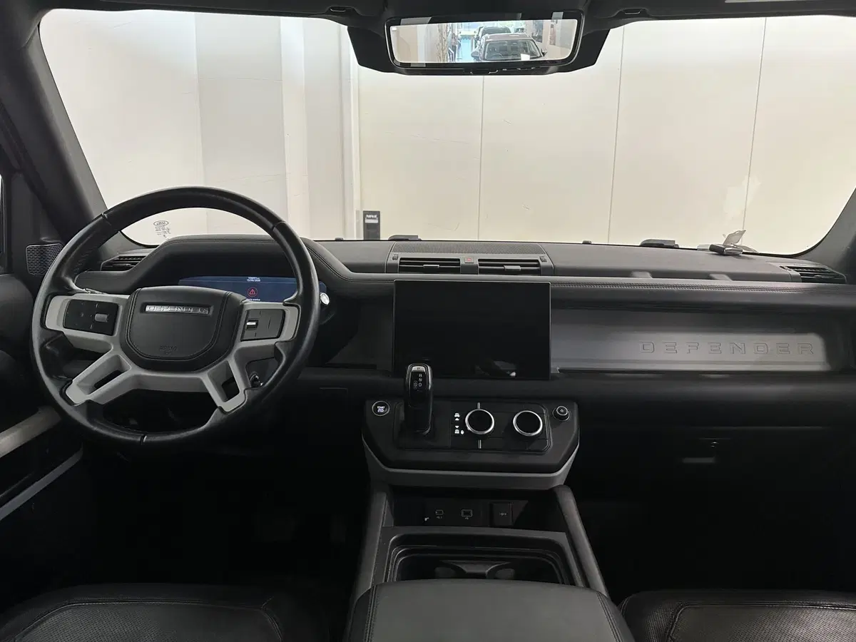 Land Rover Defender usata a Lodi (4)