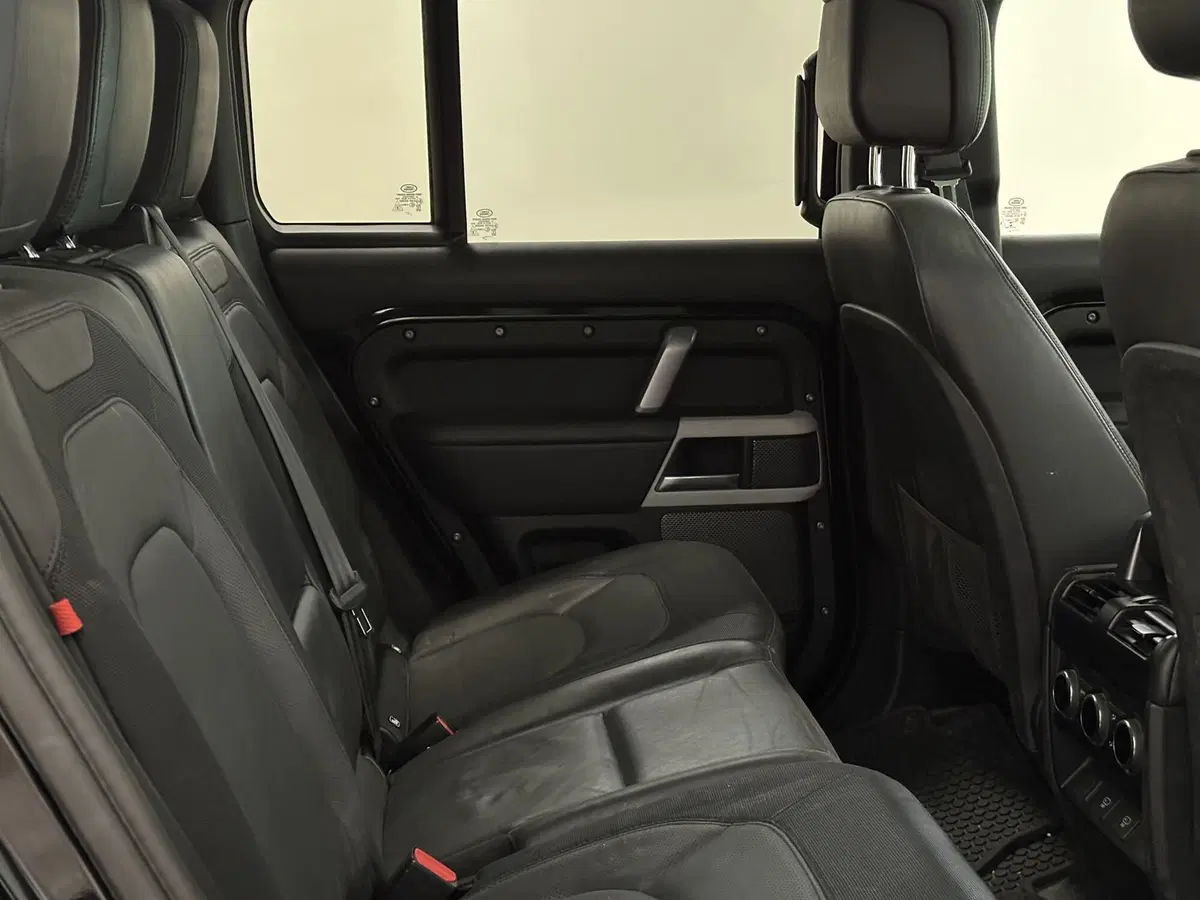 Land Rover Defender usata a Lodi (5)